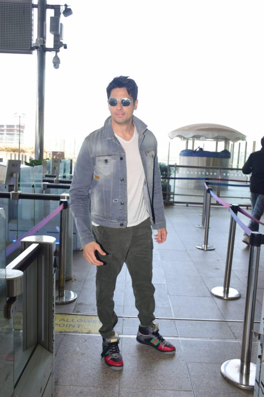 Sidharth Malhotra was snapped at the Mumbai airport as he jetted off from the city