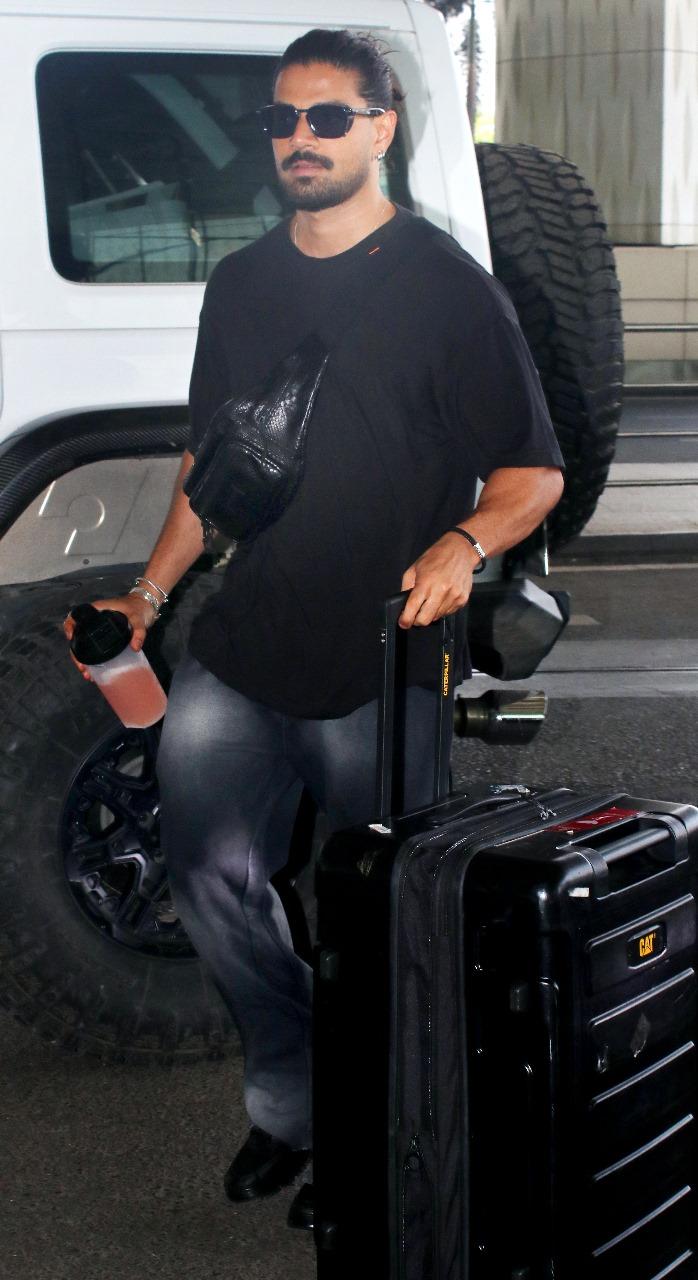 Sooraj Pancholi was also snapped at Mumbai airport