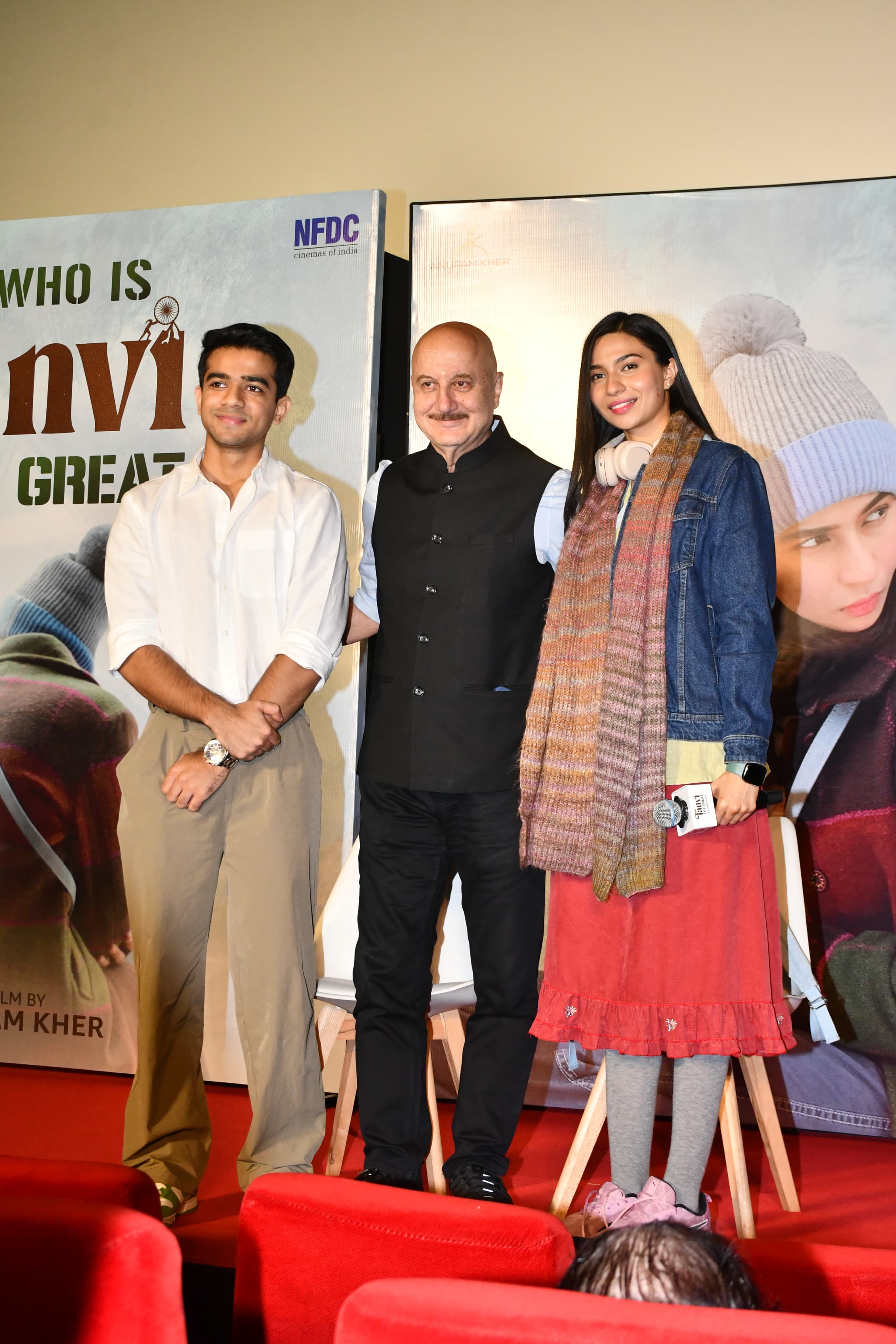 Anupam Kher was also present at the special event along with the cast of the film. Kher looked smart in a white shirt, black jeans, and a Nehru jacket