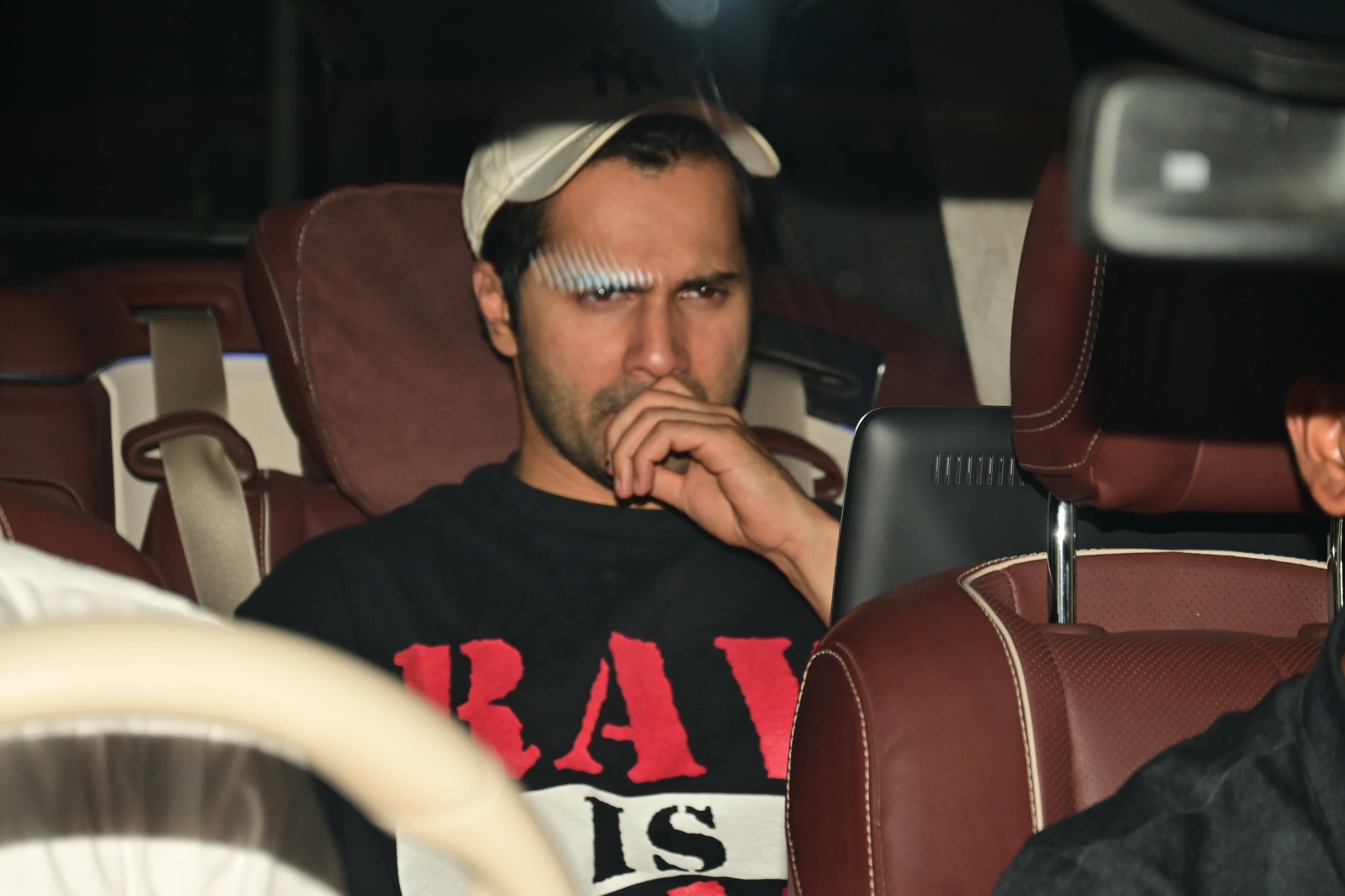 Varun Dhawan was clicked as he reached Aarti Shetty's birthday party held in Juhu