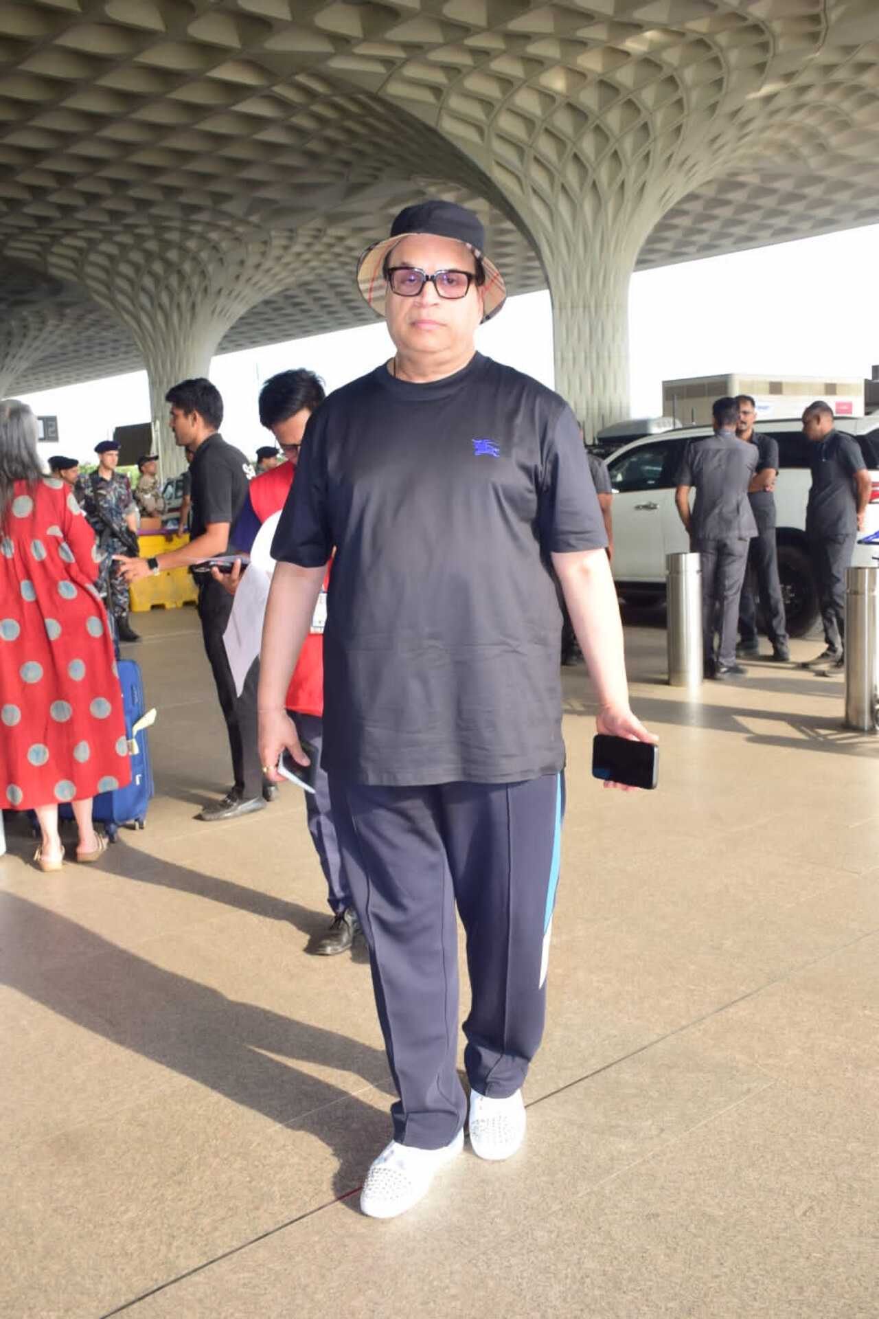 Ramesh Taurani was clicked at the airport. He looked smart in an all-black and comfortable appearance