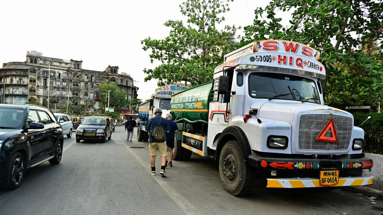 According to the association, there are approximately 1,800 tankers in Mumbai that supply non-potable water sourced from wells and borewells. Each tanker has a capacity of 10,000 litres. These tankers collectively supply nearly 200 million litres of non-potable water daily