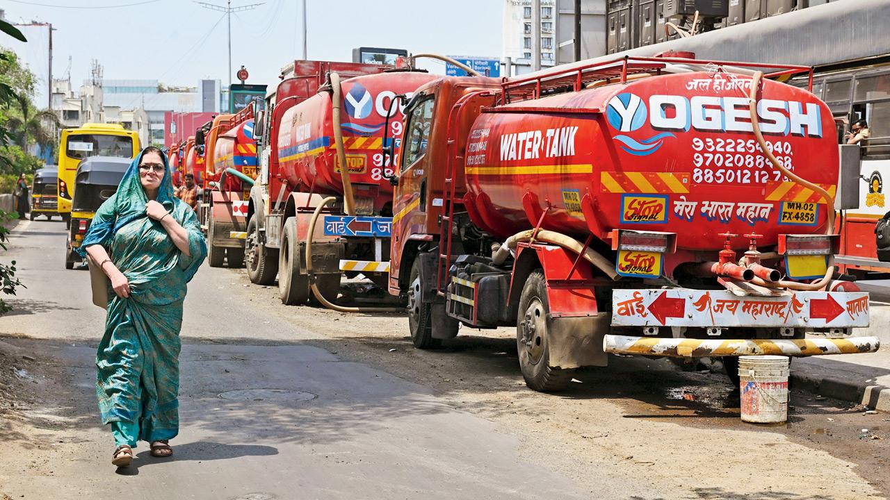 Water tankers are parked on the WEH in Andheri East on April 10, the first day of the strike called by their operators. Pics/Ashish Raje