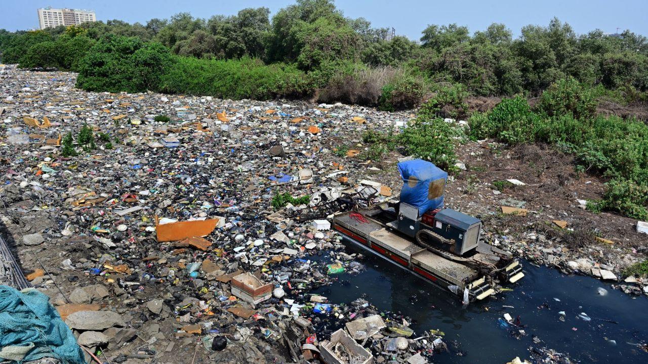 The BMC comes up with more transparency in the nullah desilting