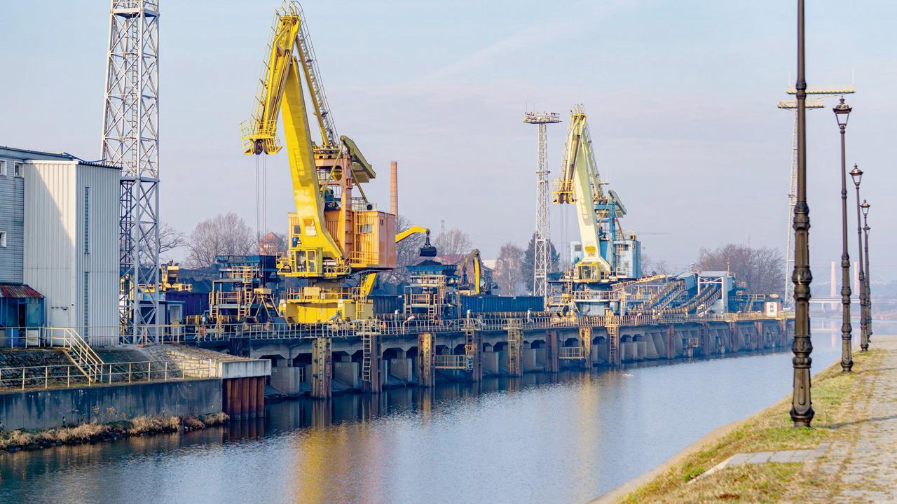 India withdraws transshipment rights from Bangladesh