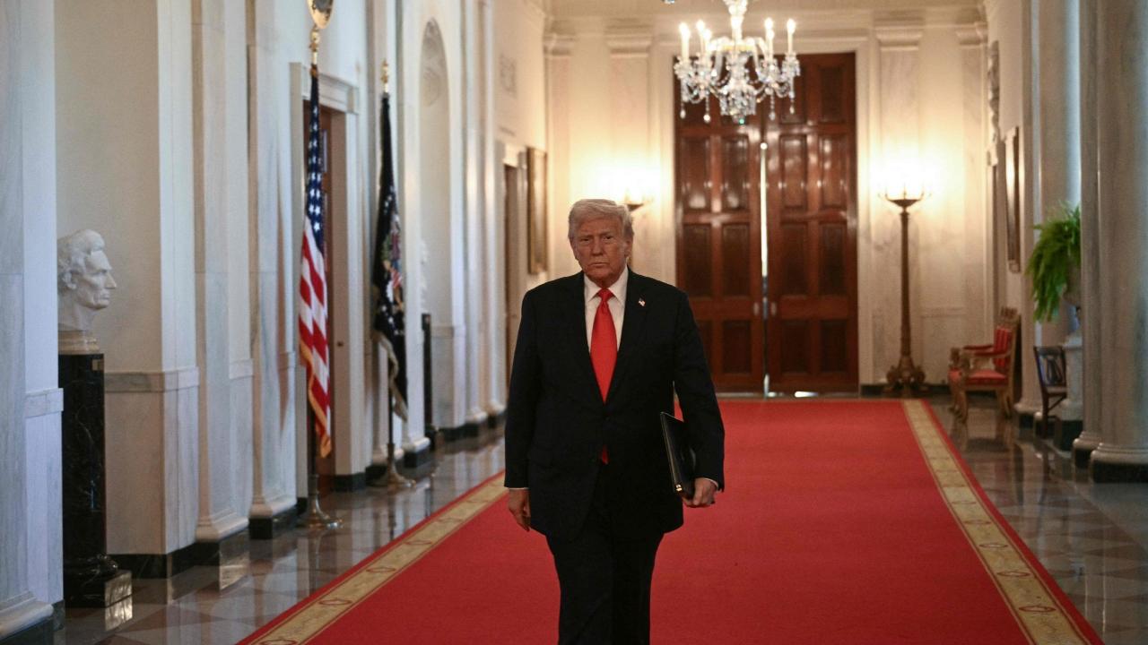 Trump offered few details about the plan, including timing, but said the U.S. would provide immigrants airfare and a stipend