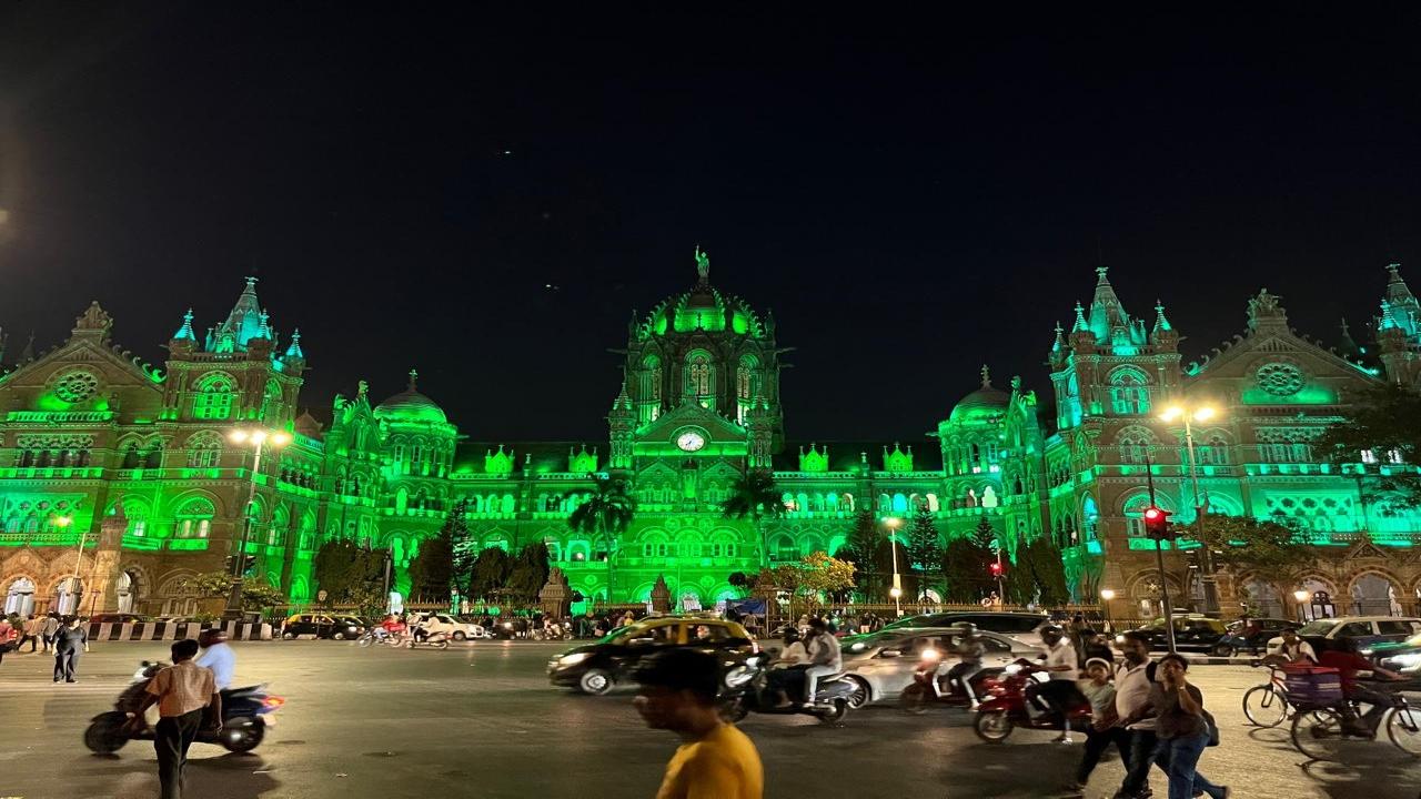 Designed by British architect FW Stevens, this busy terminus has been recognised as a prime symbol of Mumbai’s identity