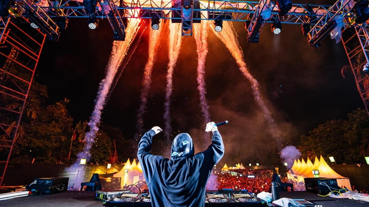 Making his debut in each of these cities, the Grammy-winning Norwegian DJ and music producer delivered explosive, high-energy sets for over 2,00,000 fans across these 13 cities