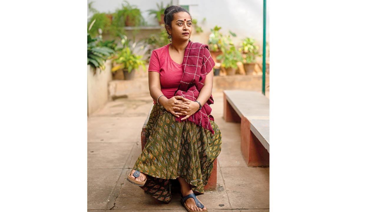 Shilpa Mudbi notes that when an external artist samples a sound belonging originally belonging to a marginalised community and commercialise it, the original artist and hundreds like them are rendered obsolete. And the people who already have access and money and social capital benefit once again
