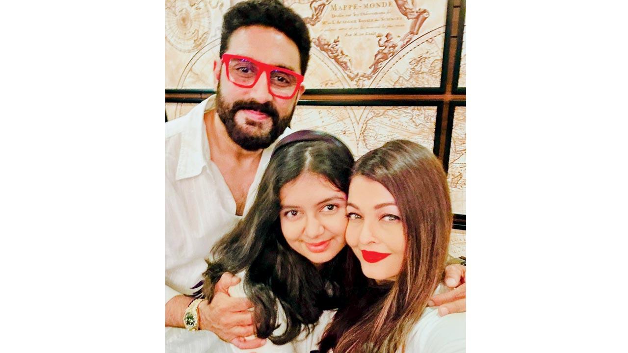 (From left) Abhishek Bachchan, Aaradhya Bachchan, Aishwarya Rai Bachchan