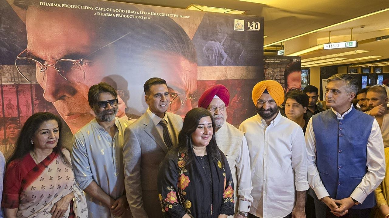 Akshay Kumar shows gratitude to Union Minister for `Kesari 2` screening