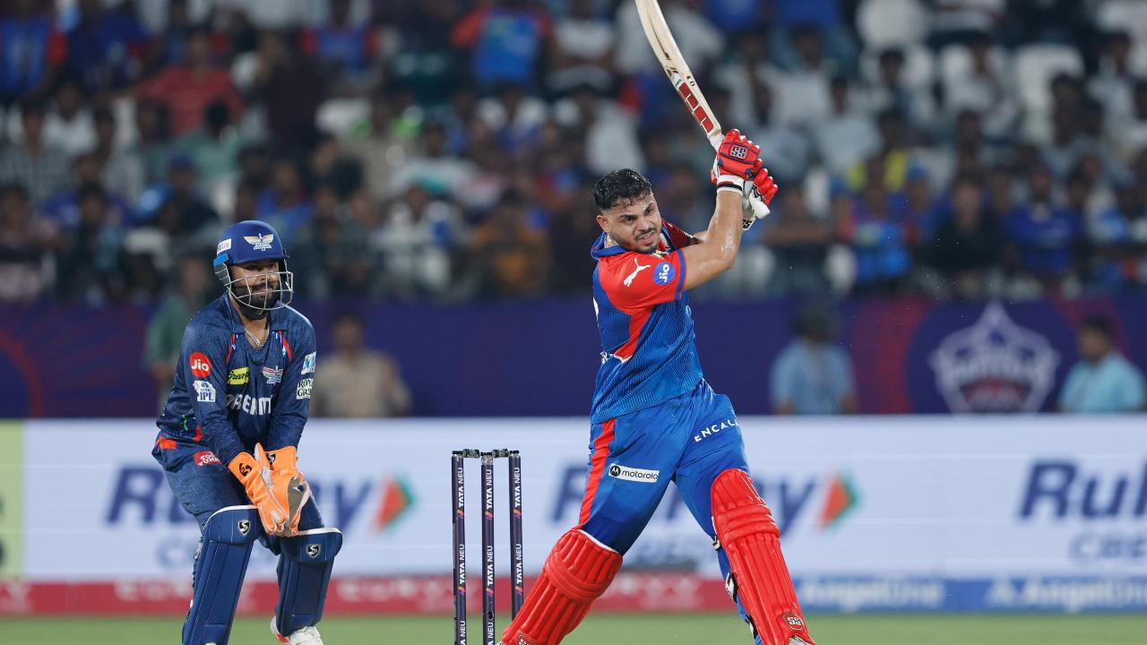 Ashutosh Sharma (Delhi Capitals)
Known for his aggressive strokeplay, Ashutosh Sharma has been a crucial late-innings hitter for Delhi Capitals. With 136 runs at an average of 32.50, including an unbeaten 66*, he’s proven his ability to accelerate when needed