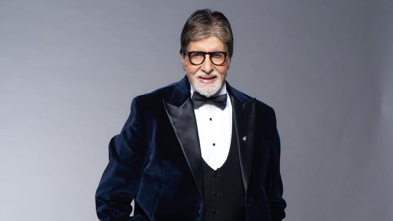 Amitabh Bachchan marks 17 years of his blog, shares AI-generated image