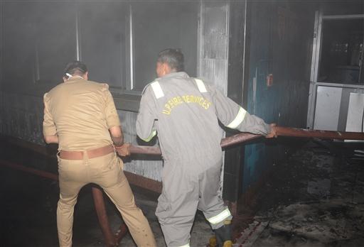 Police Commissioner Amarendra Singh Sengar confirmed the fire brigade's swift arrival and no reports of injury. The hospital staff acted promptly to shift around 200 patients, with serious cases referred to KGMU and Civil Hospital.