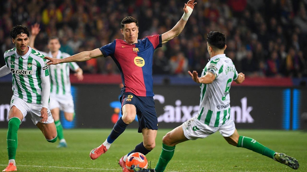 Barca split points; Real Madrid suffer shock defeat