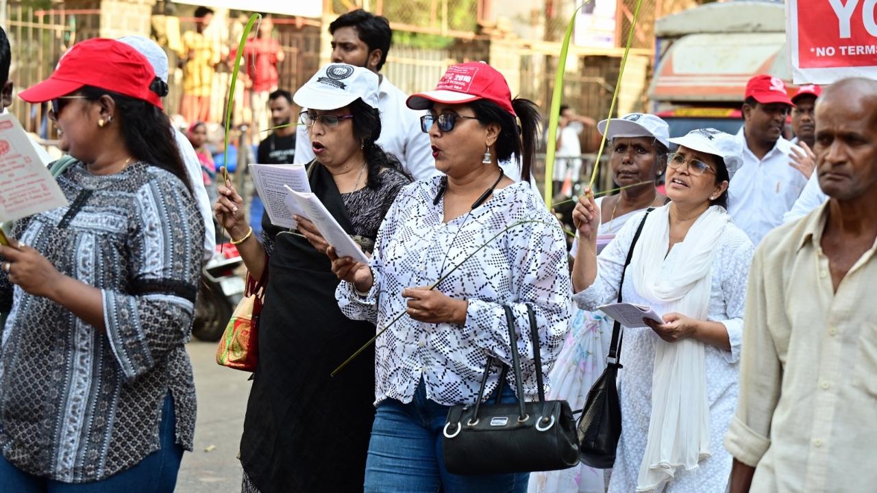 Several community members in Mumbai participated in the procession with devotion and reverence