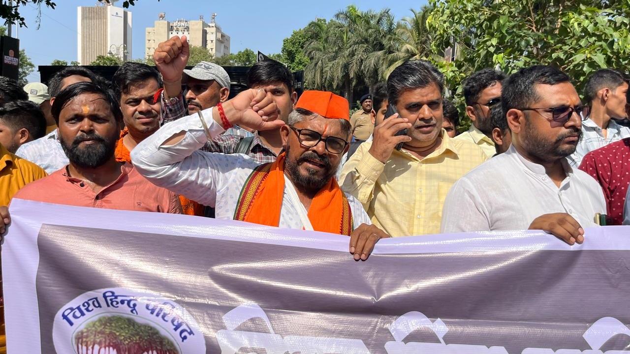 According to VHP, police action was selectively harsh on Hindu workers