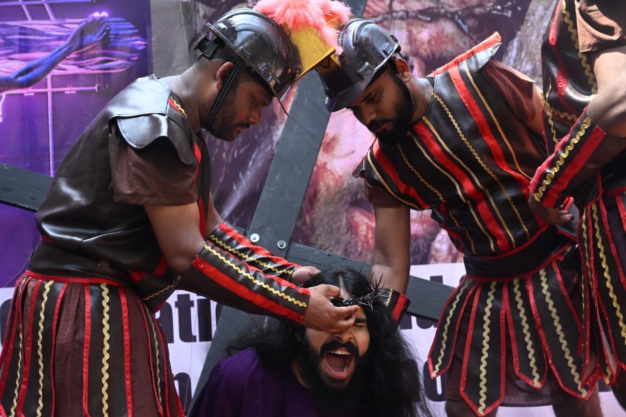 Actors portrayed key biblical characters, re-enacting the final hours of Jesus’ life.