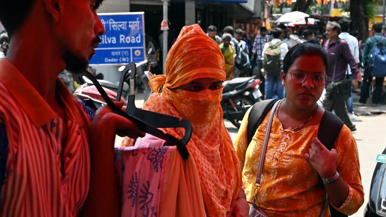 The IMD, in its weather bulletin on Saturday, said that Mumbai was expected to experience a partly cloudy sky on April 5