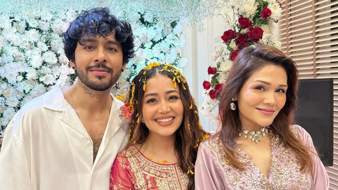 Sonu Kakkar deletes post announcing breaking ties with siblings