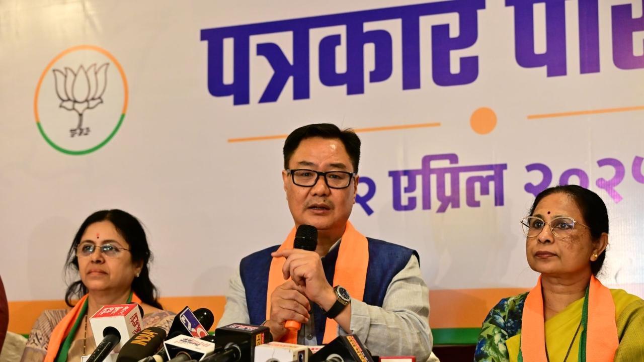 IN PHOTOS: Kiren Rijiju addresses Waqf Act concerns in Mumbai