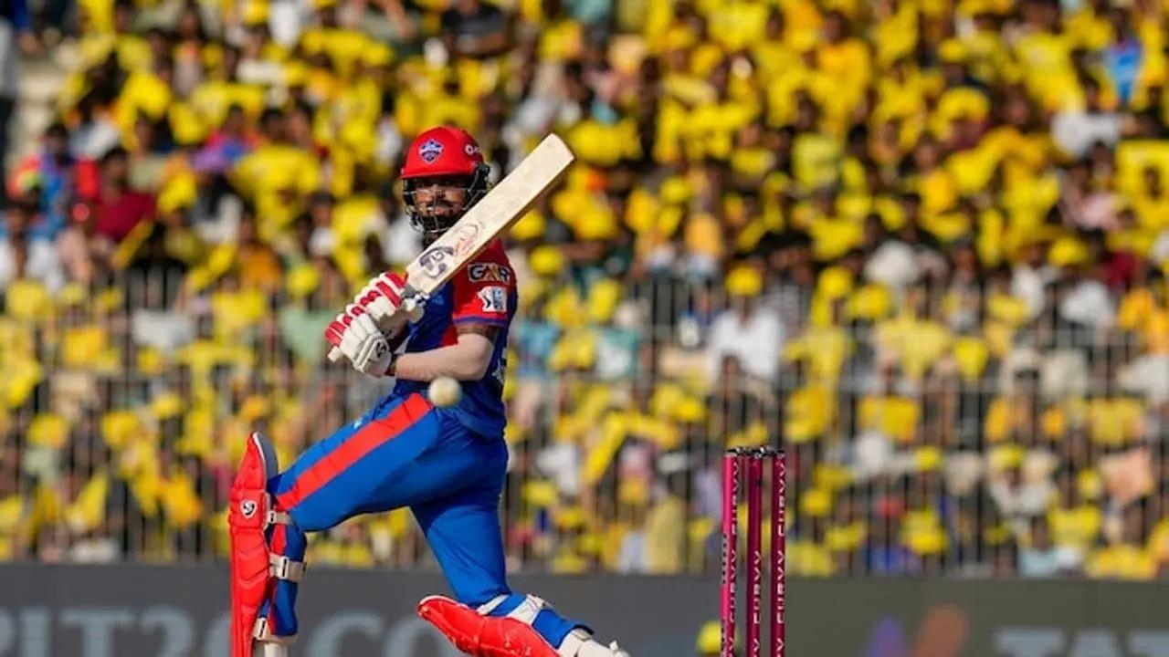 Delhi's premier batsman has now become the eighth overall to reach the feat. Virat (8,326), Rohit (6,786), Shikhar Dhawan (6,769), Warner (6,565), Suresh Raina (5,528), MS Dhoni (5,377) and AB de Villiers (5,162) are the seven players to achieve the milestone before Rahul(Pic: File Pic)