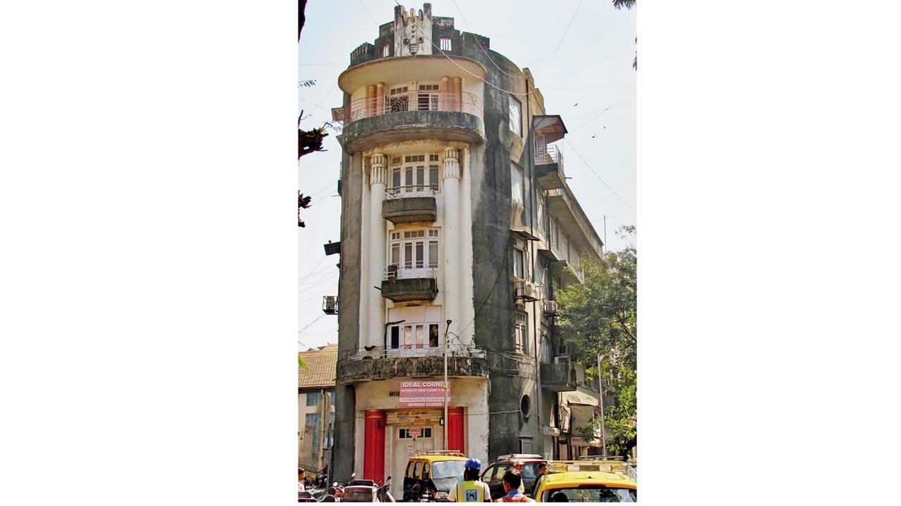 Hornby View at Fort, with Ideal Corner restaurant on the ground floor. Pic courtesy/Art Deco Mumbai