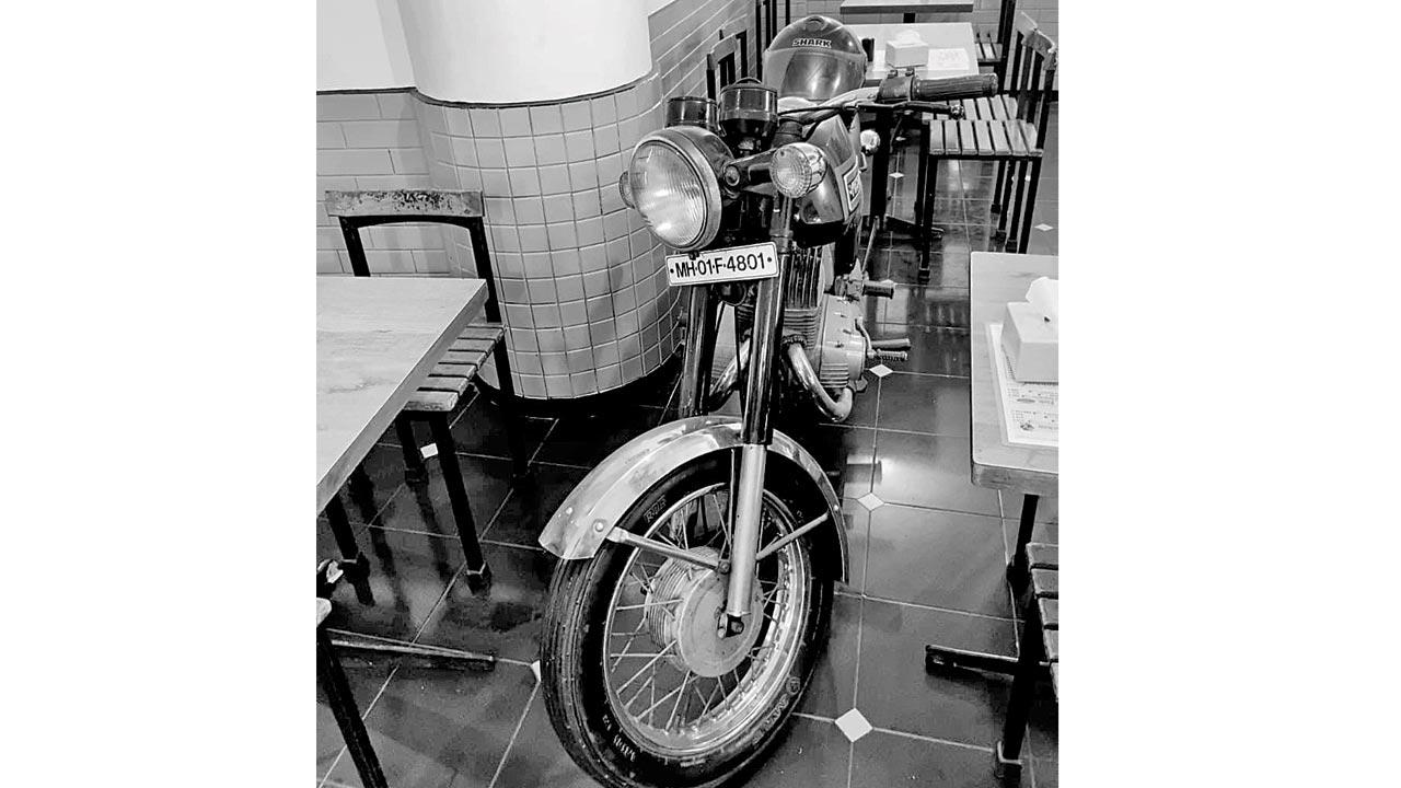 The 1985 Yezdi motorcycle inside the cafe. Pic courtesy/Parvez Patel