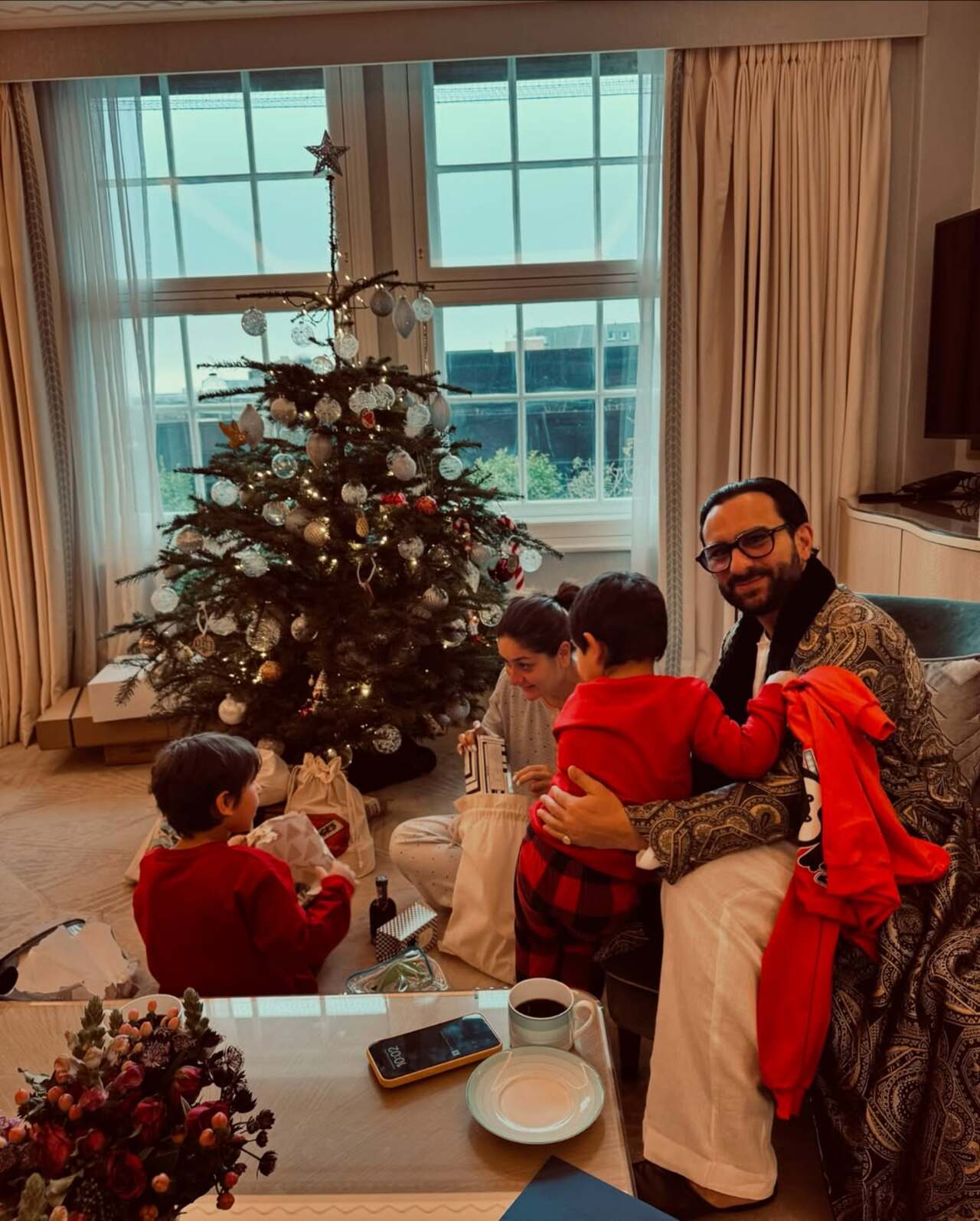 Kareena Kapoor's paradise comprises of her husband Saif Ali Khan and their two sons- Taimur and Jeh. Looking at this picture, who wouldn't want to be a part of such a paradise