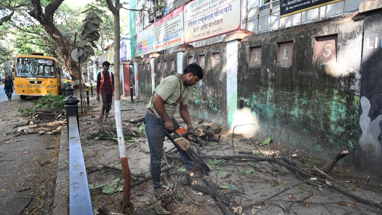 Gagrani ordered all BMC ward officials to make sure that debris and barricades are removed after the work is completed ahead of the Mumbai monsoon