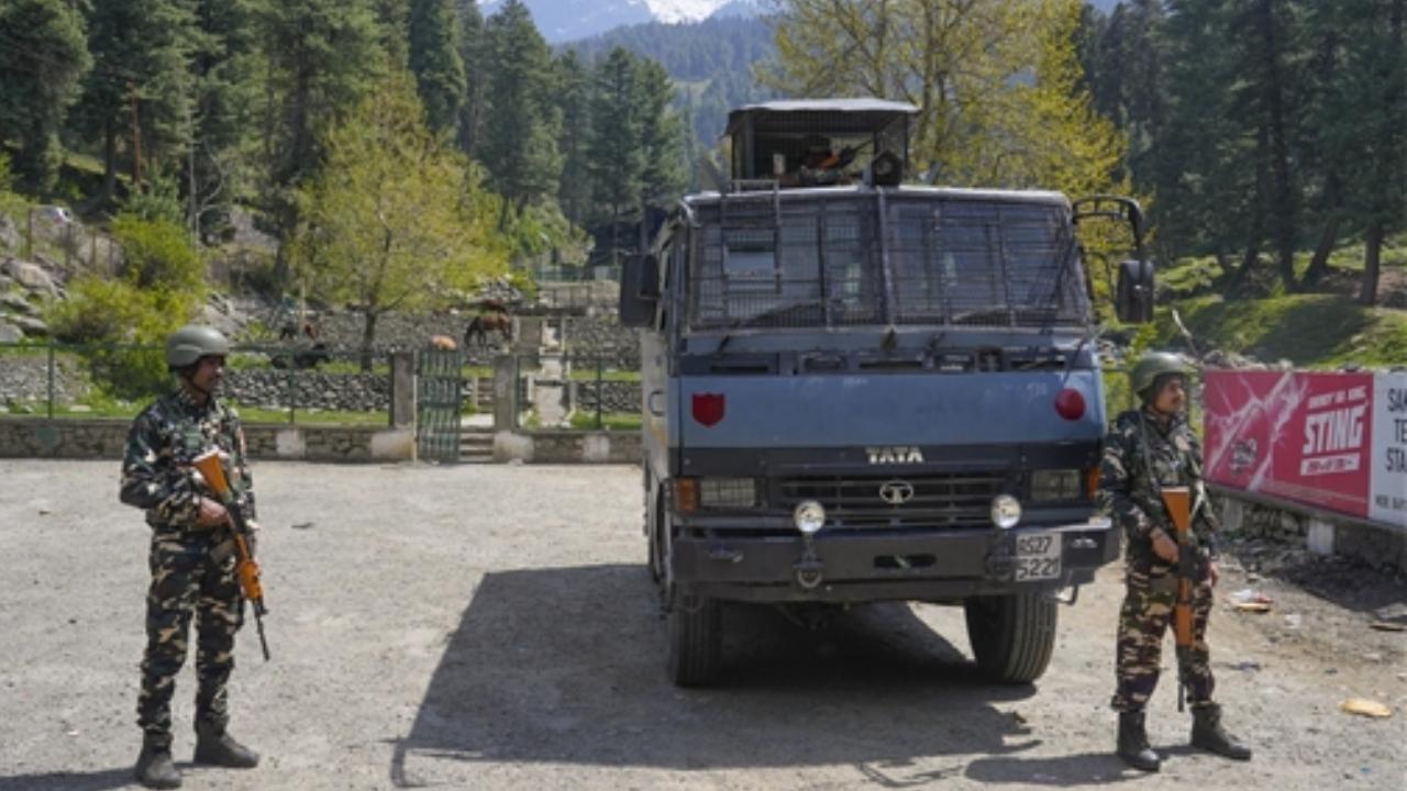Terrorists asked LIC officer to recite 'Kalma' before killing him, say kin