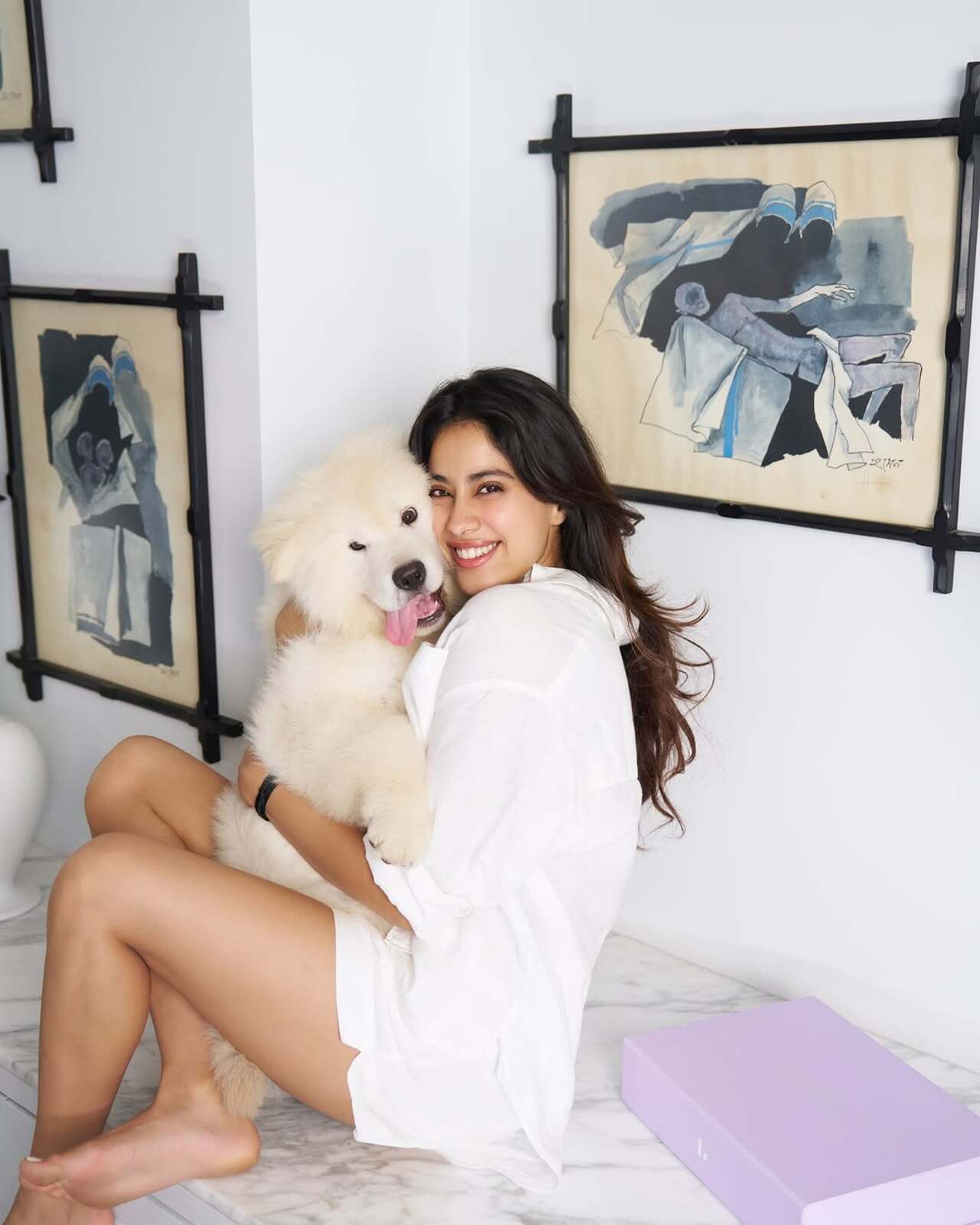 Janhvi Kapoor has multiple dogs at her Mumbai home that she loves and looks after along with her sister Khushi Kapoor. The actress has five different breeds of dogs- Yorkshire Terrier, Havanese, American Akita, Golden Retriever, and a Labrador.  One of her dogs, Saitama, is named after an anime character. She also has a dog named Bhaima