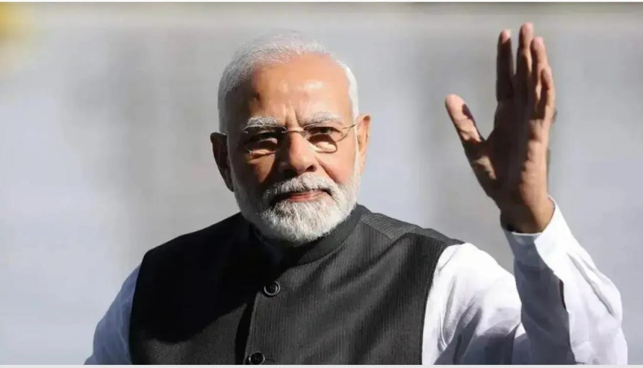 PM Modi visits Guruji Maharaj Temple in Madhya Pradesh, performs 'aarti'