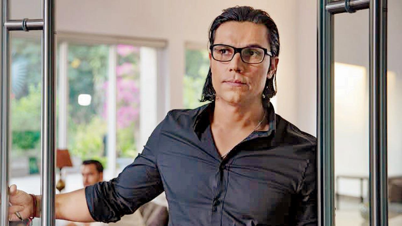 Randeep Hooda in Extraction