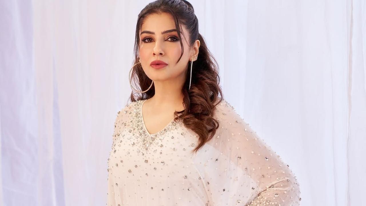 Raveena Tandon recalls Karan Johar's call for using her name in Kar Gayi Chull
