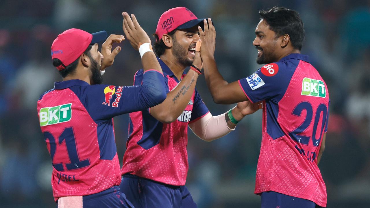 Rajasthan Royals, though slightly better, have not performed significantly better in this department. With a catch efficiency of 70.5 percent, they sit second from the bottom of the table