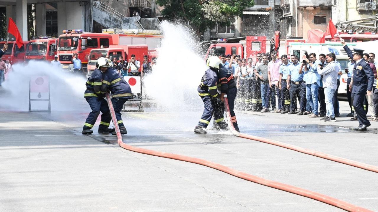 IN PHOTOS: Annual fire drill competition of Mumbai fire-fighters