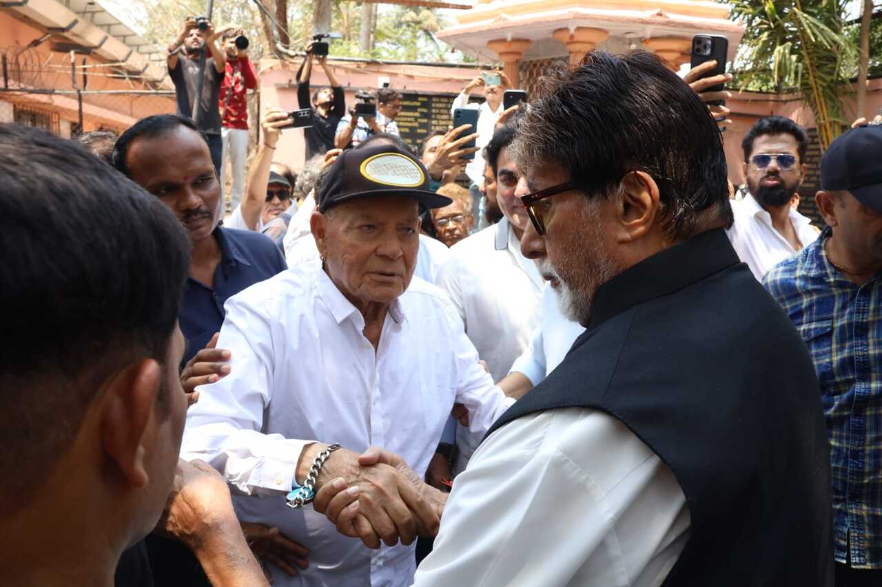 Veterans Salim Khan and Amitabh Bachchan greet each other at Manoj Kumar's funeral in the city