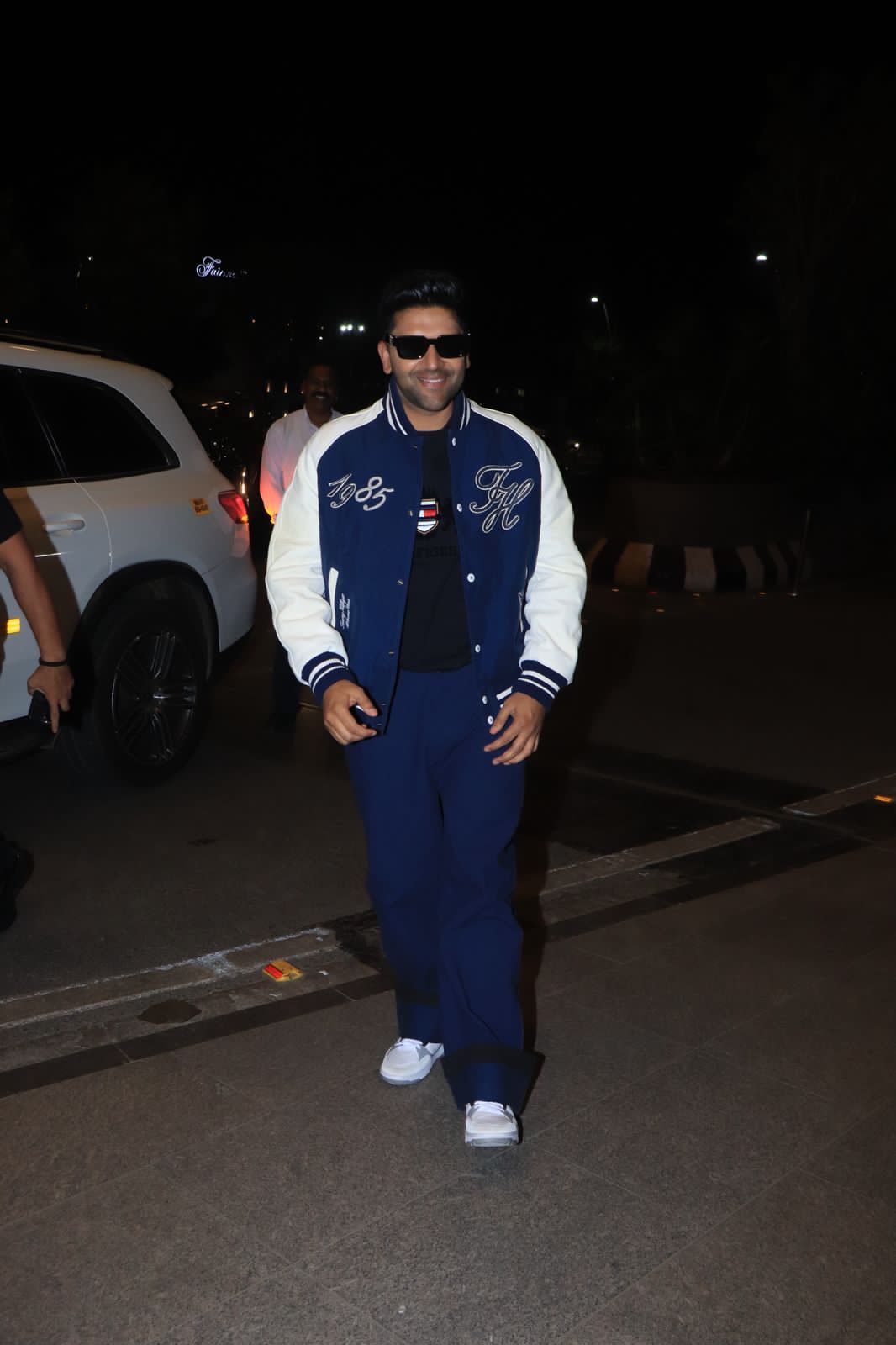 Guru Randhawa kept it cool in his signature style as he was snapped at the Mumbai airport