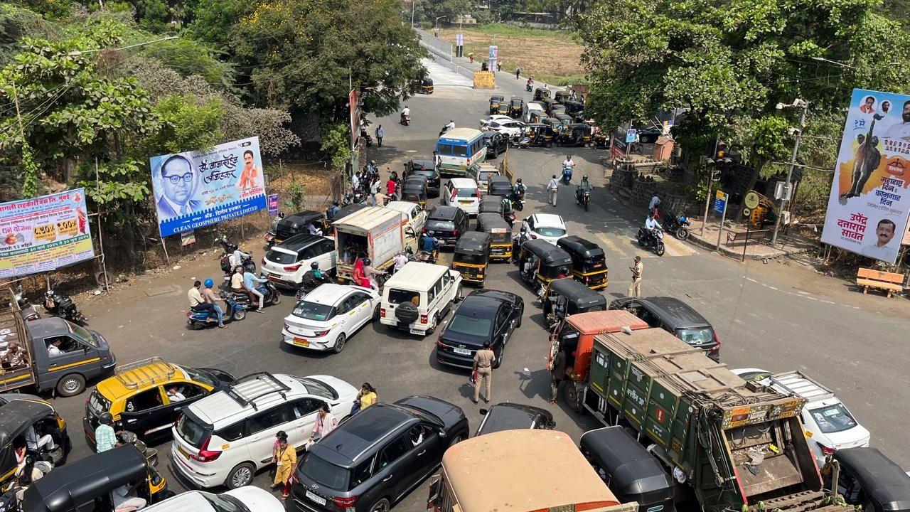 Commuters in Mumbai continue to face severe traffic issues
