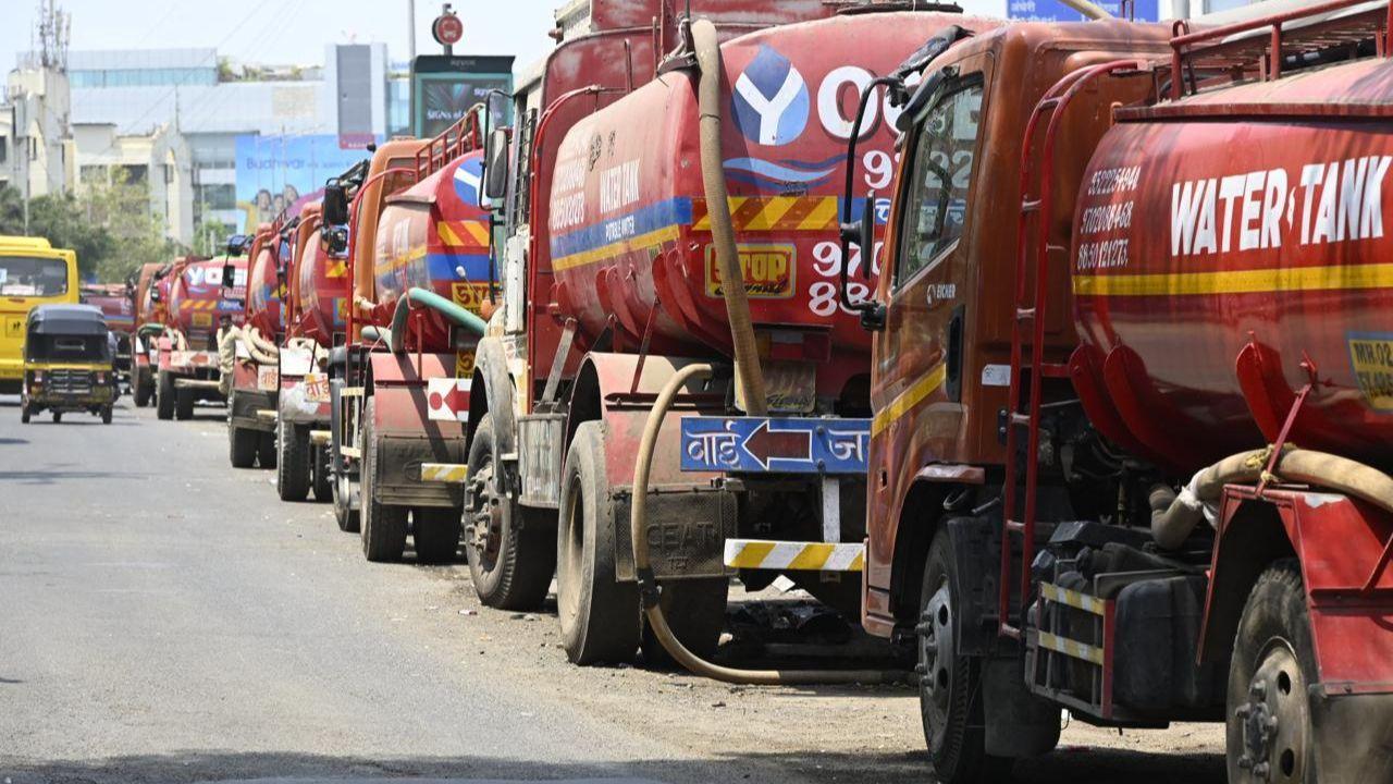 Water tankers parked at Hanuman Road next to the Western Express Highway in Andheri. Pic/Ashish Raje