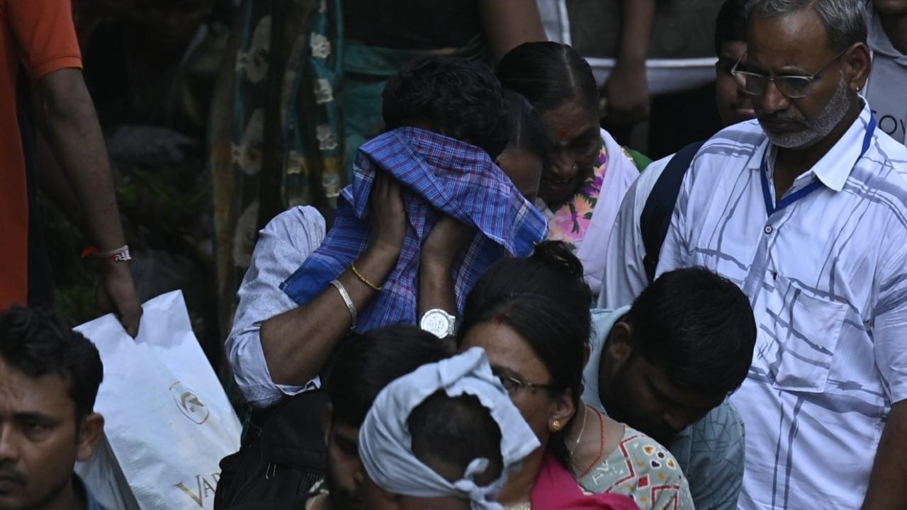 According to an IMD bulletin, the temperatures in Mumbai were expected to range from a cool 24 degrees Celsius in the morning to a warm 34 degrees Celsius during the day