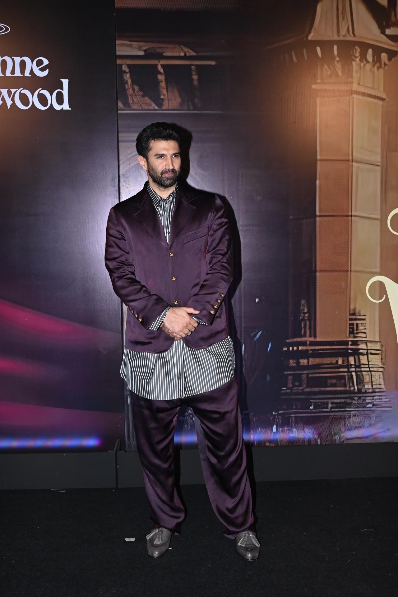 Aditya Roy Kapur tried really hard to outshine, but this one's a fashion faux pas. 