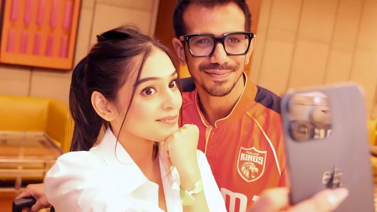 RJ Mahvash has been rumoured to be dating Yuzvendra Chahal, given that they’ve been spotted together on multiple occasions. She recently attended the PBKS vs CSK match. Read More