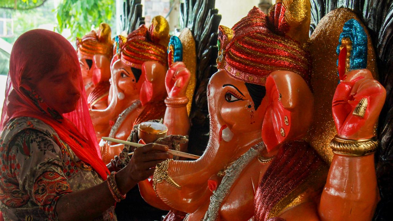 Gurugram, Haryana
The preparation of these idols starts months in advance, creating a vibrant atmosphere even before the festival begins