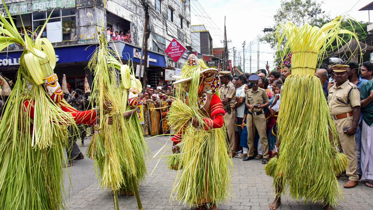 'Athachamayam' is a colourful cultural fiesta held annually in the Tripunithura area of Kochi to mark the beginning of the 10-day-long festivities