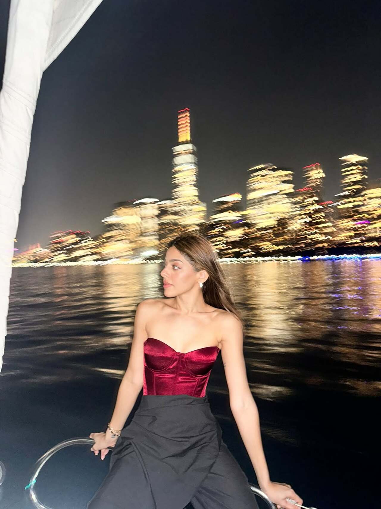 Alaya looked stunning as she spent a night in New York City wearing a maroon corset top with a sweetheart neckline and black pants.