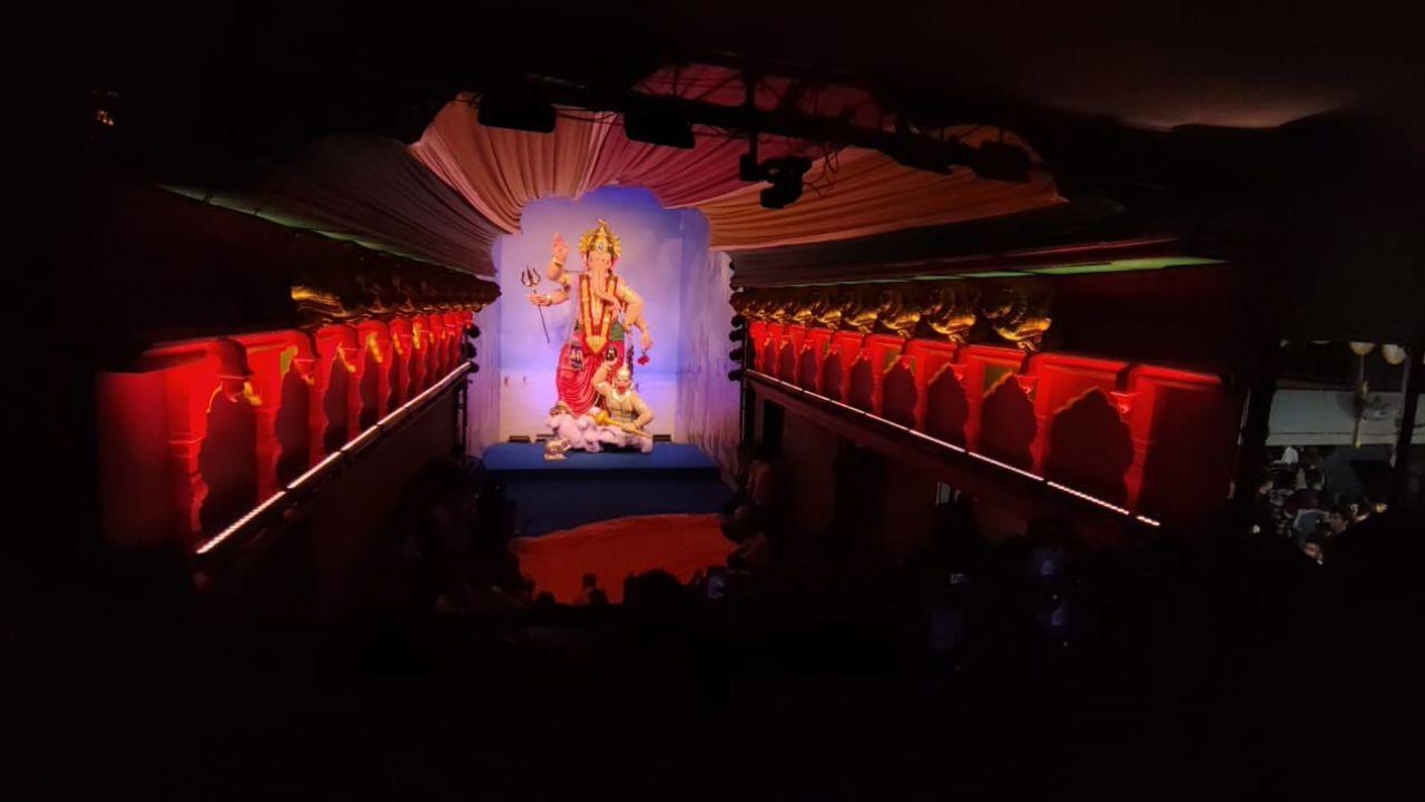 The iconic Mumbaicha Raja holds a special place in the hearts of devotees. During the grand celebration of Ganesh Chaturthi in the Maximum City, its name echoes above all, uniting lakhs in prayer, devotion, and the embrace of age-old traditions.