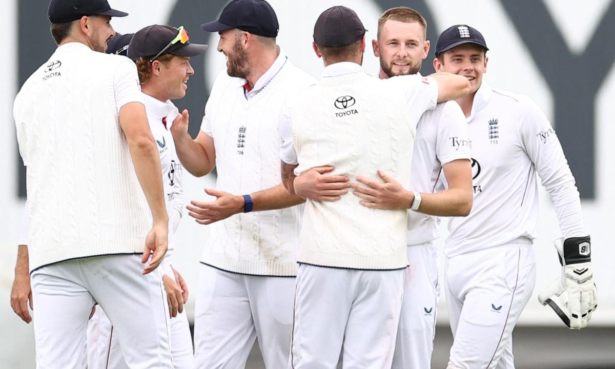 Gus Atkinson wrecks Indian line-up in spicy Oval conditions