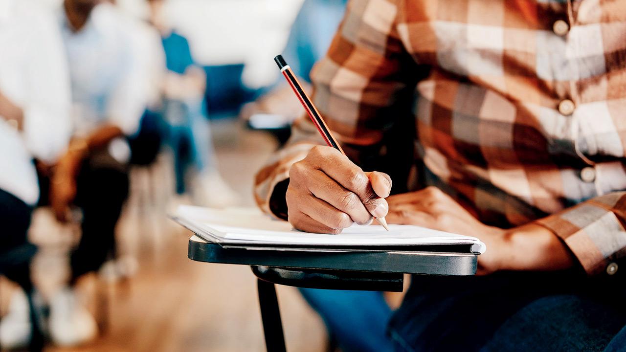 Mumbai: Medical aspirants forced to wait another day for admissions